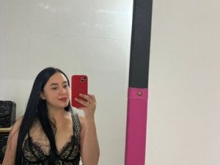 Craziness_street live webcam thumbnail