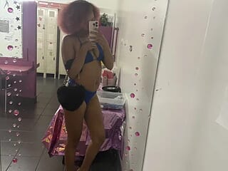 Crazy4Koko live webcam thumbnail
