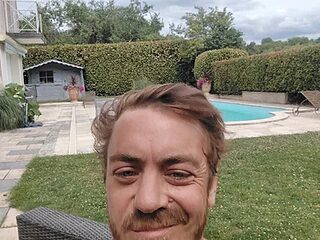 Crazy_TBM-BWC live webcam thumbnail