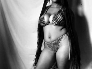 CreamyCurves live webcam thumbnail