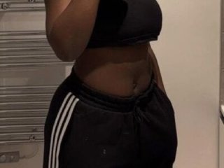 Creamy_Kim live webcam thumbnail