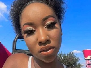 Creamy_bitchxxx live webcam thumbnail