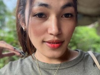 Creamycum_celinexx live webcam thumbnail