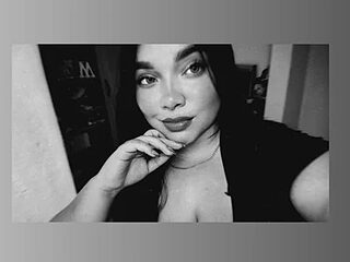 Cristal_Lanee live webcam thumbnail