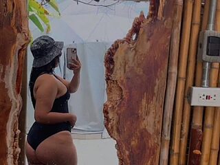 CristineRain live webcam thumbnail