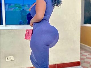 CronicBody live webcam thumbnail