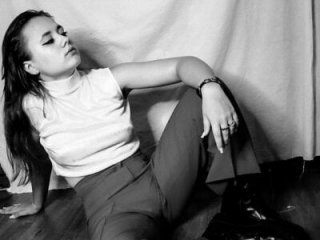 Crysta1Eva_ live webcam thumbnail