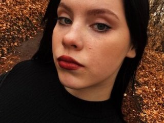 CrystaSvendsen live webcam thumbnail