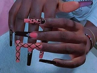Crystal_x_ebony live webcam thumbnail