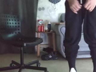 crazy4feetmanic live webcam thumbnail