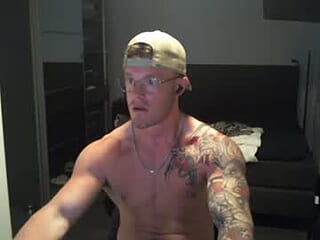 crazyslut3002 live webcam thumbnail