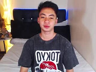 creamycummatthew live webcam thumbnail