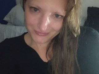 creamylittlecupcake live webcam thumbnail