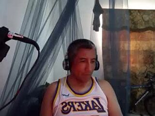 cris86674863 live webcam thumbnail