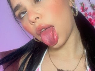 crisbell_lopez live webcam thumbnail