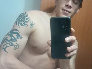 crixus11111 live webcam thumbnail