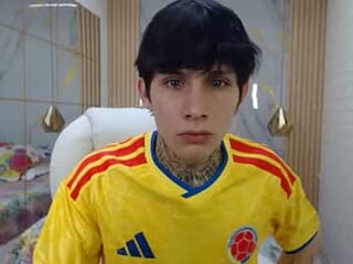 cry_thereal live webcam thumbnail
