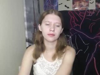 crystalgirl__ live webcam thumbnail