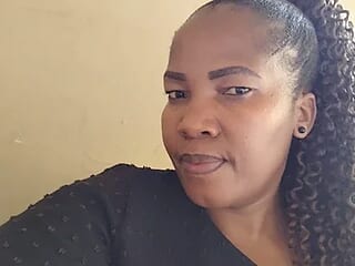 CURVYELEGANCExxx live webcam thumbnail