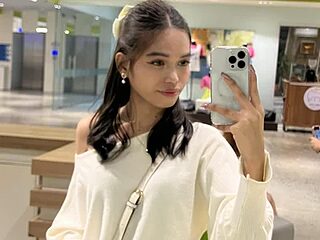 CUTIE_GIRLSX live webcam thumbnail