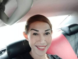 Cum_with_trisha live webcam thumbnail