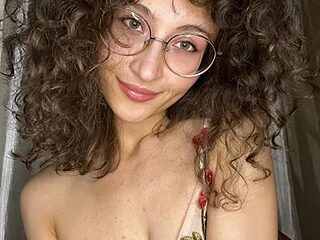CurlyWinx live webcam thumbnail