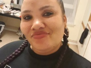 Curvy-Nthabi_X live webcam thumbnail