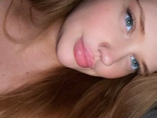 CurvyGirlMyla live webcam thumbnail
