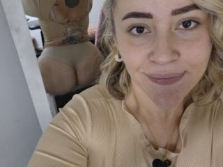 CurvyLust_x live webcam thumbnail