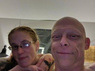 CuteKcCouple live webcam thumbnail