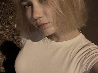 Cute_Capricee live webcam thumbnail