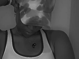 CutieShaz live webcam thumbnail