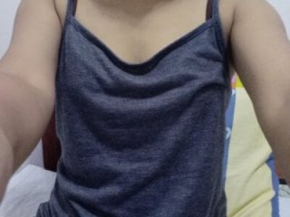 Cutie_body11 live webcam thumbnail
