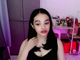 cuddlepunk_bubble live webcam thumbnail