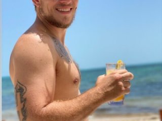 cumbedaddysbadgirl live webcam thumbnail