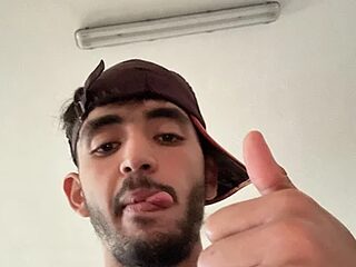 cumhors live webcam thumbnail