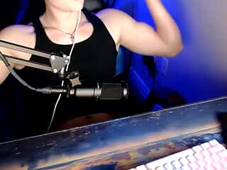 customskinmaker live webcam thumbnail