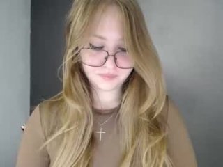 cute_minx live webcam thumbnail