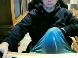 cuteboy090 live webcam thumbnail