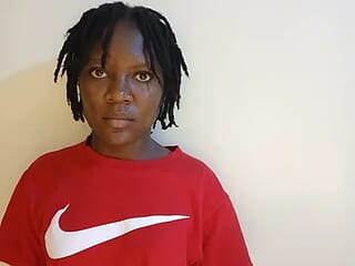 cutefox_ebony live webcam thumbnail