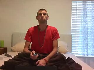 cuteguy83010 live webcam thumbnail