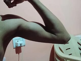cutie_boy_69 live webcam thumbnail