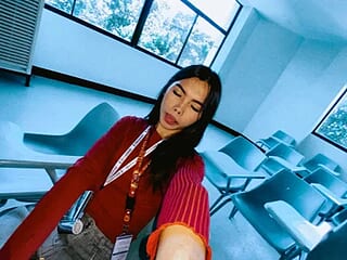 cutie_milker live webcam thumbnail