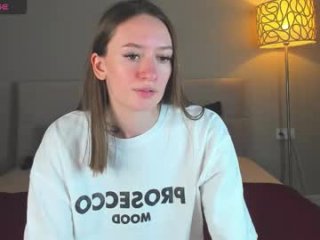 cutie_naughty_girl live webcam thumbnail