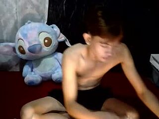 cutie_xxam live webcam thumbnail
