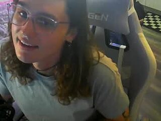 cutiepiescarlett live webcam thumbnail