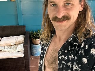 Dadbodnextdoor live webcam thumbnail