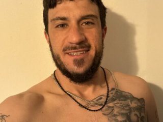 DaddysBoyToy423 live webcam thumbnail