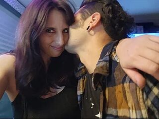 DaddysWetMouth live webcam thumbnail