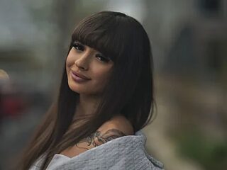 Daisy_Blush live webcam thumbnail